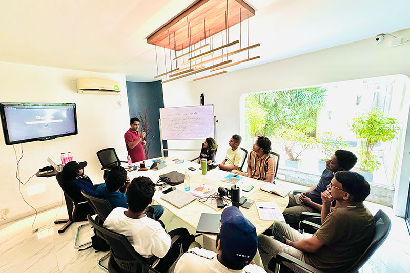 Why study at IVMA